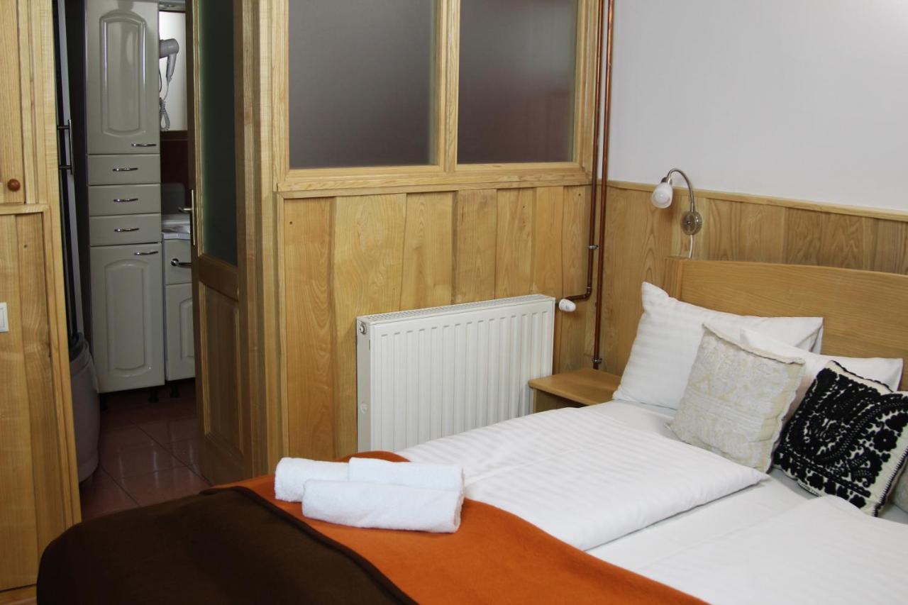 Tiszafa Vendeghaz Szentgal Hotel Bagian luar foto