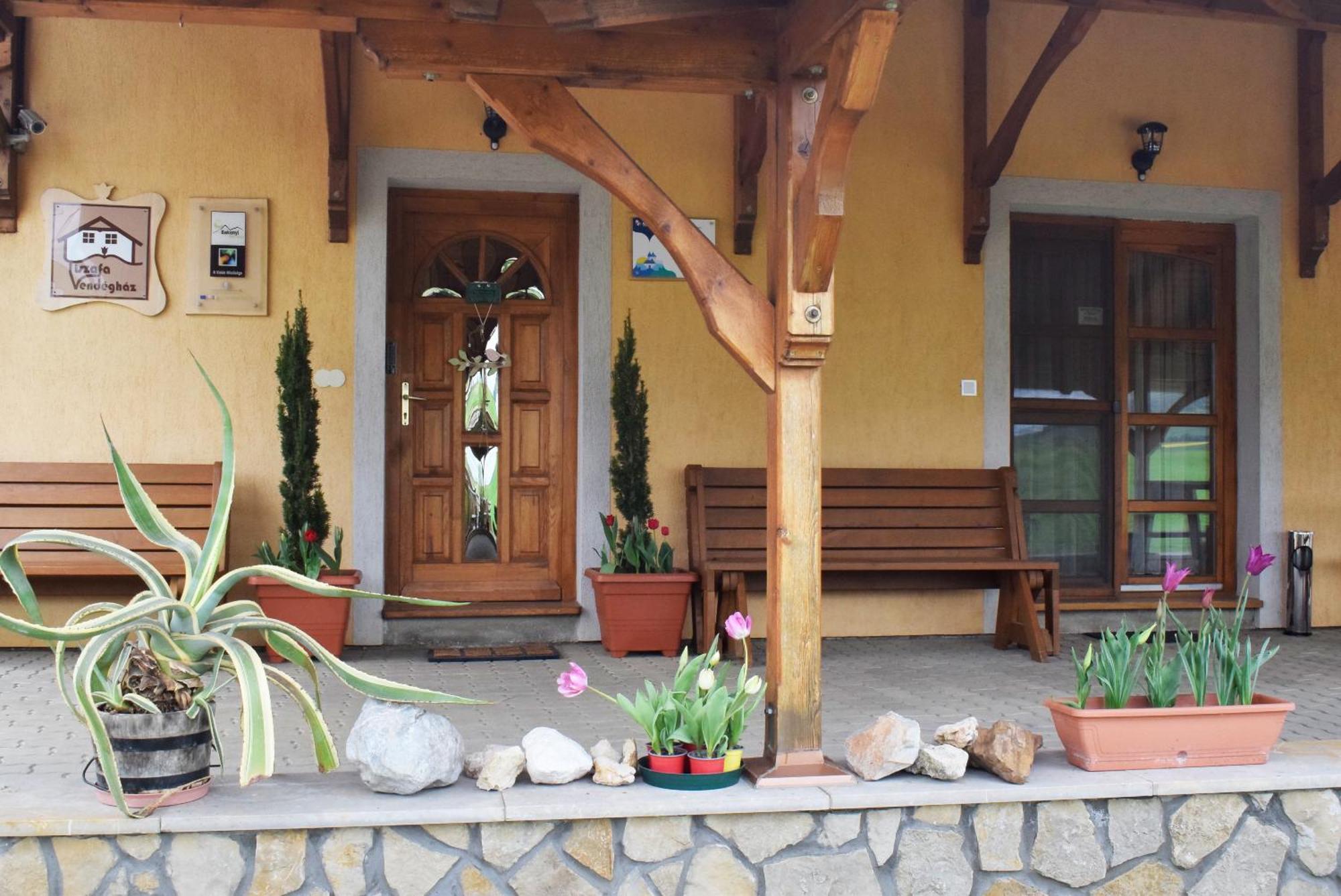Tiszafa Vendeghaz Szentgal Hotel Bagian luar foto